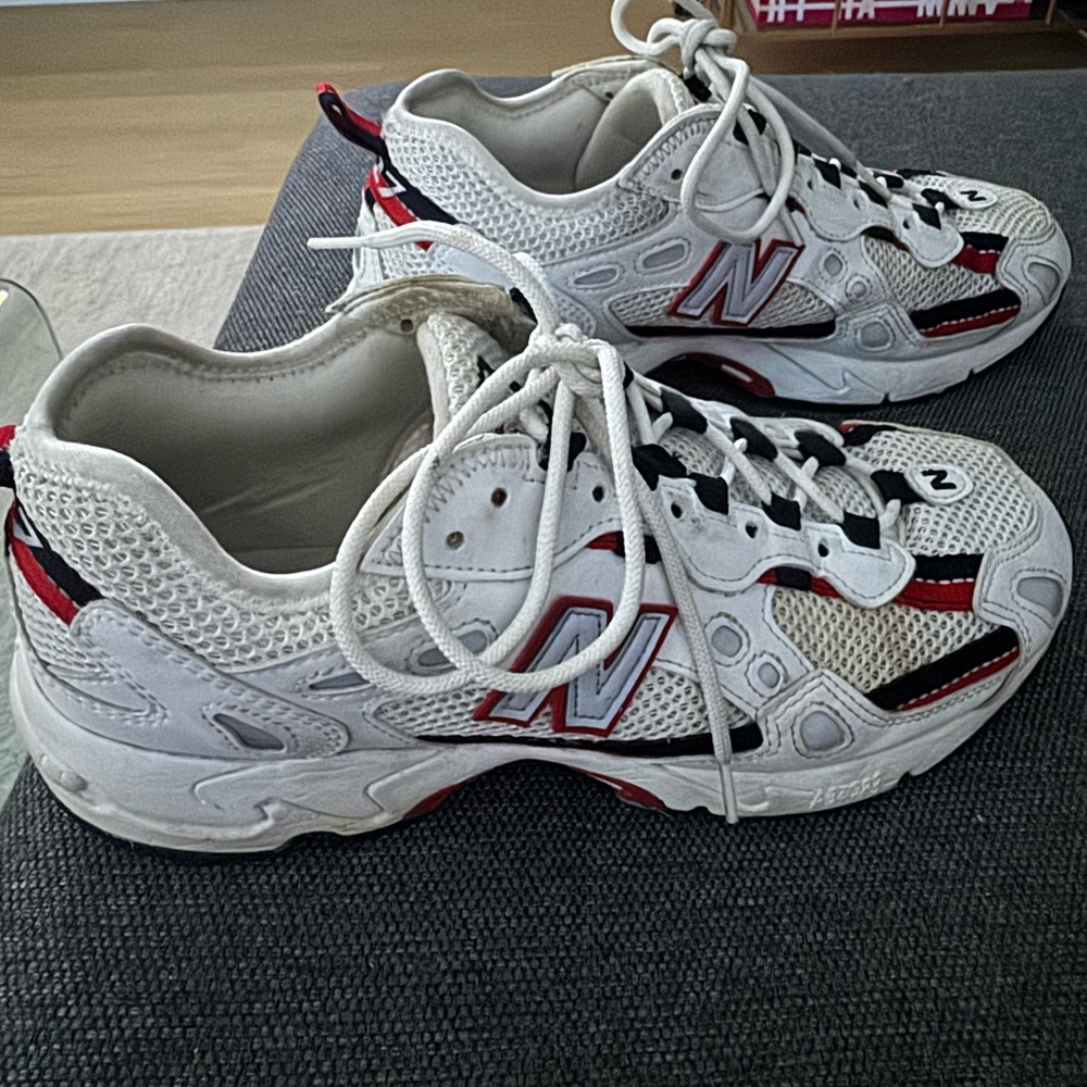 New Balance 827 Sneakers